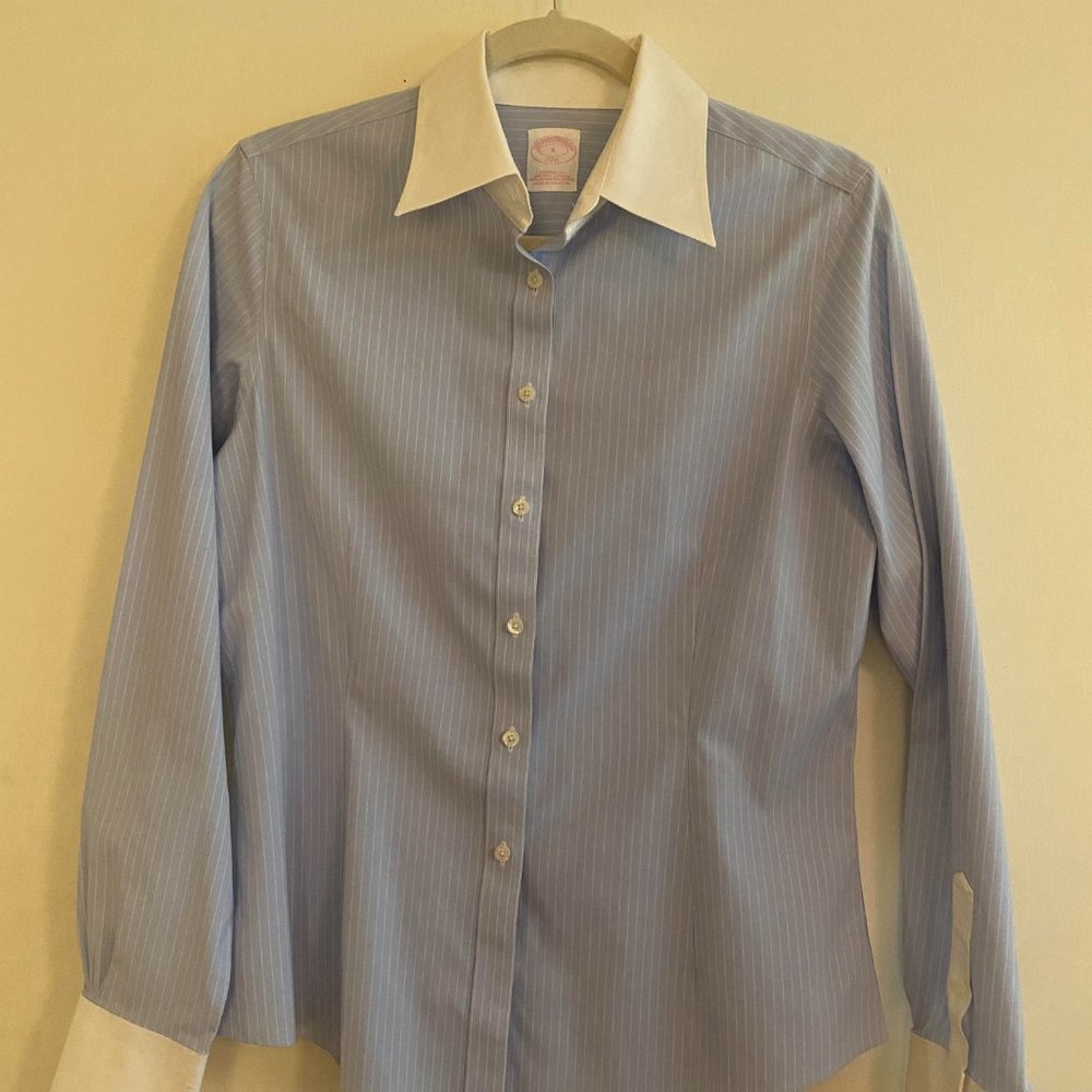 Brooks Brothers Button Up Shirt Crisp Like New Blue Stripe Size 8 Medium